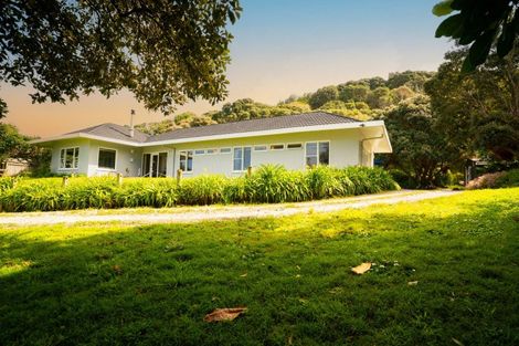 Photo of property in 43 Moana Road, Okitu, Gisborne, 4010