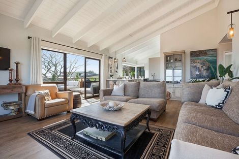 Photo of property in 26 Bay View Road, Cable Bay, 0420