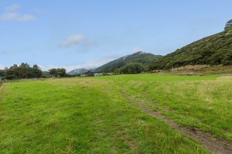 Photo of property in 440 Whitemans Valley Road, Whitemans Valley, Upper Hutt, 5371