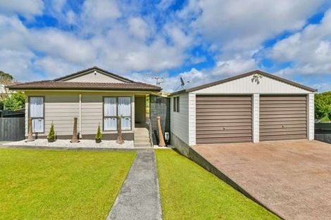 Photo of property in 17 Rotoma Rise, Clover Park, Auckland, 2019