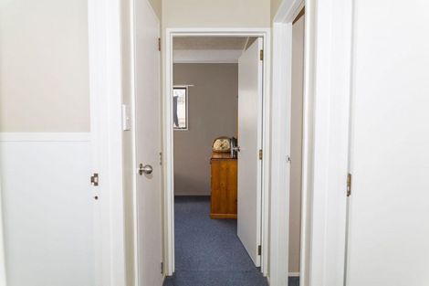 Photo of property in 13 Maclaurin Street, Dannevirke, 4930