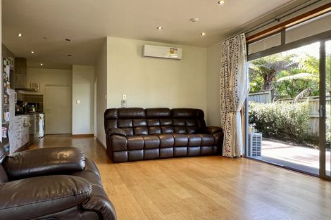 Photo of property in 49 Penguin Drive, Murrays Bay, Auckland, 0630