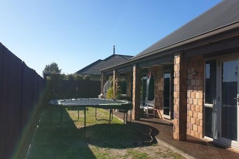 Photo of property in 23 Putaka Place, Papamoa Beach, Papamoa, 3118