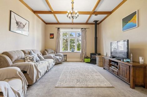 Photo of property in 2442 South Head Road, South Head, Helensville, 0874