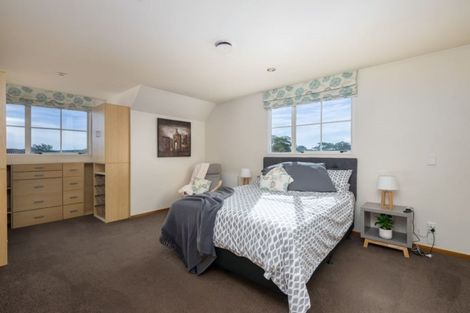 Photo of property in 4 Hemingford Place, Halswell, Christchurch, 8025