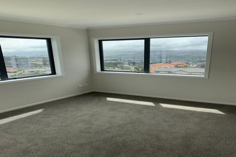 Photo of property in 9 Comber Place, Johnsonville, Wellington, 6037