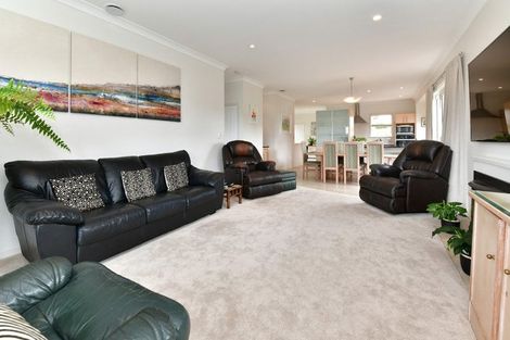 Photo of property in 165 Gulf Harbour Drive, Gulf Harbour, Whangaparaoa, 0930