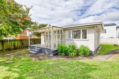Photo of property in 155 Russell Road, Manurewa, Auckland, 2102