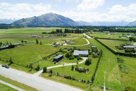 Photo of property in 94 Newcastle Road, Hawea Flat, Wanaka, 9382
