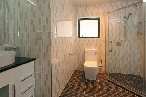 Photo of property in 95 Waitaki Street, Henderson, Auckland, 0612