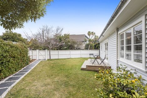 Photo of property in 1/49 Ashgrove Terrace, Somerfield, Christchurch, 8024