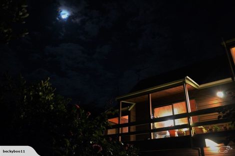 Photo of property in 2 Park Road, Paraparaumu Beach, Paraparaumu, 5032