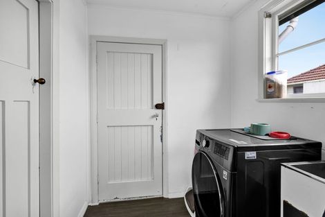 Photo of property in 391 Waihi Road, Normanby, Hawera, 4614