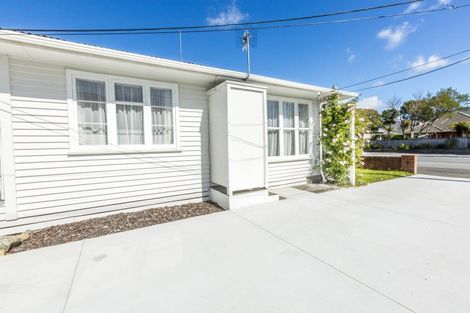 Photo of property in Heretaunga Flats, 4/652 Fergusson Drive, Trentham, Upper Hutt, 5018