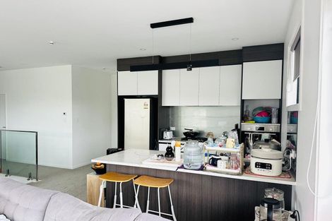 Photo of property in 216a Bucklands Road, Bucklands Beach, Auckland, 2012