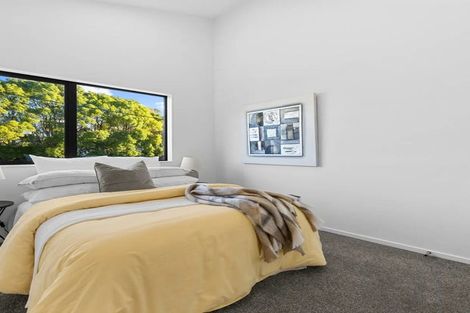 Photo of property in 2/113 Te Atatu Road, Te Atatu South, Auckland, 0610