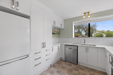 Photo of property in 28 Rubens Place, Burnside, Christchurch, 8053