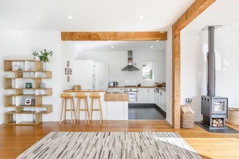 Photo of property in 91f Wade River Road, Stanmore Bay, Whangaparaoa, 0932