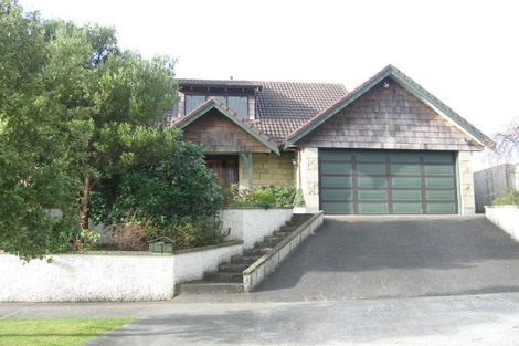 Photo of property in 43 Kilkenny Place, Fitzherbert, Palmerston North, 4410