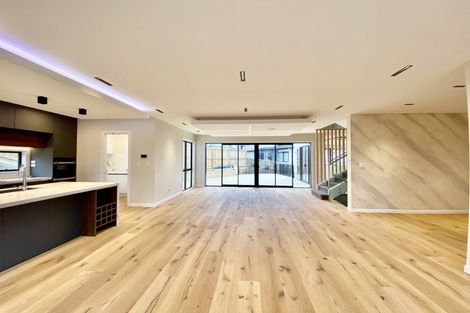 Photo of property in 27 Colliston Rise, Pinehill, Auckland, 0632