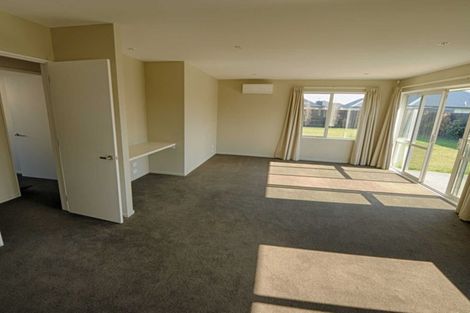 Photo of property in 11 Chestnut Place, Rangiora, 7400