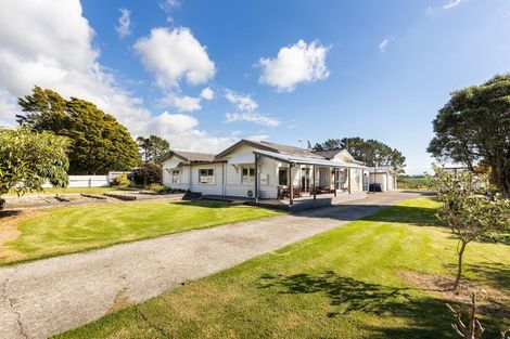 Photo of property in 37 Allan Road, Burgess Park, New Plymouth, 4371