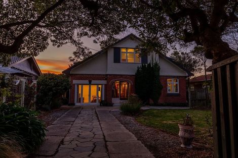 Photo of property in 24 Bedford Street, Saint Clair, Dunedin, 9012