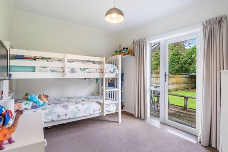 Photo of property in 22 Greenaway Road, Waikanae, 5036