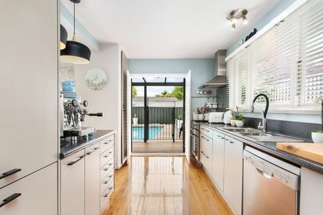 Photo of property in 2 Bullock Place, Ilam, Christchurch, 8041