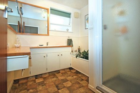 Photo of property in 9 Rameses Place, Pomare, Rotorua, 3015