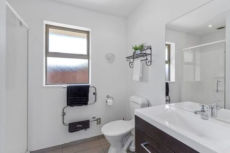 Photo of property in 5 Grace Close, Aidanfield, Christchurch, 8025