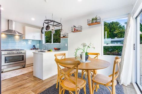 Photo of property in 27 Danube Lane, Glen Eden, Auckland, 0602