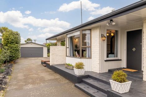 Photo of property in 114 Mooray Avenue, Bishopdale, Christchurch, 8053
