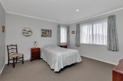 Photo of property in 36 Kowi Lakes Drive, One Tree Point, 0118