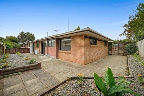 Photo of property in 64b Sunderlands Road, Half Moon Bay, Auckland, 2012