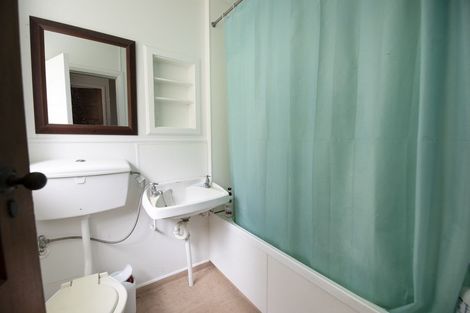 Photo of property in 47-47a Milton Road, Bluff Hill, Napier, 4110