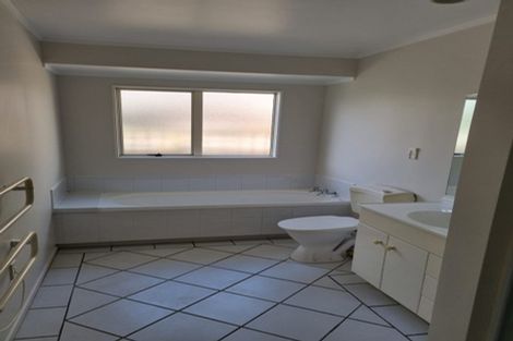 Photo of property in 1/7 Thurston Place, Bucklands Beach, Auckland, 2012