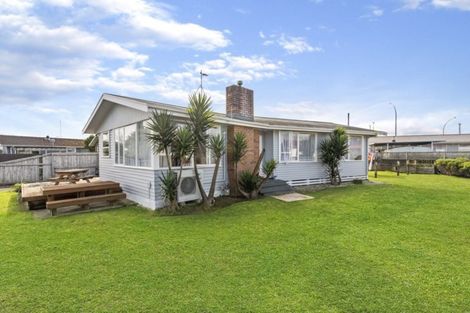 Photo of property in 6 Lugton Street, Nawton, Hamilton, 3200