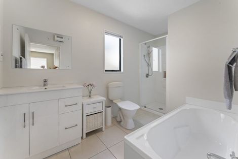 Photo of property in 77 Canon Street, St Albans, Christchurch, 8014