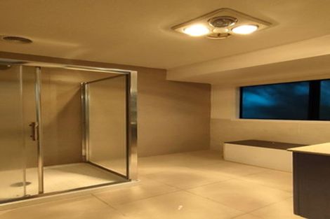 Photo of property in 40 Pigeon Mountain Road, Half Moon Bay, Auckland, 2012