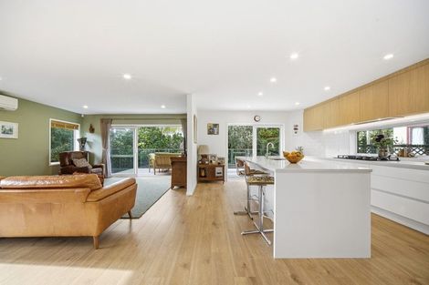Photo of property in 11a Langana Avenue, Browns Bay, Auckland, 0630