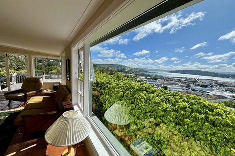 Photo of property in 50 Rodrigo Road, Kilbirnie, Wellington, 6022