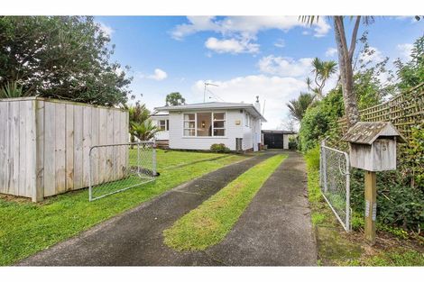 Photo of property in 3 Ngatoa Place, Glenfield, Auckland, 0629