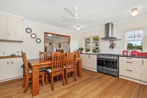 Photo of property in 8 Grebe Street, Manurewa, Auckland, 2102