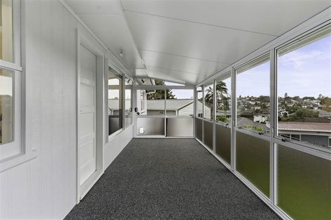 Photo of property in 1/38 Weldene Avenue, Glenfield, Auckland, 0629