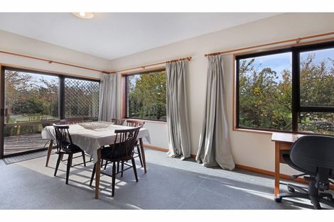 Photo of property in 212 High Street, Oxford, 7430