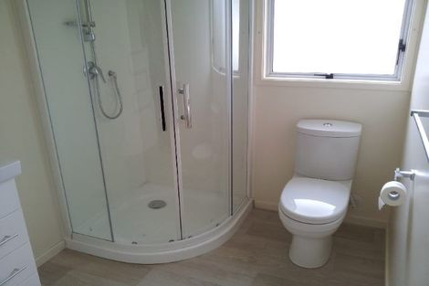 Photo of property in 5 Arlette Place, Massey, Auckland, 0614