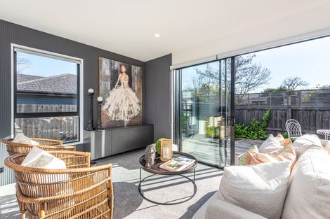 Photo of property in 2/211 Springfield Road, St Albans, Christchurch, 8014