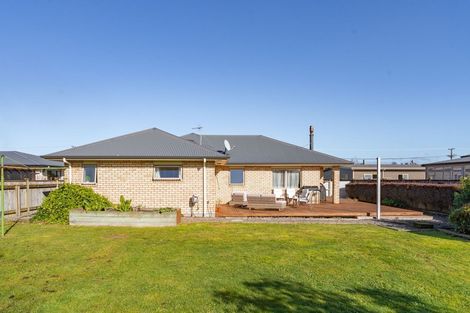 Photo of property in 24 Charles Street, Carterton, 5713