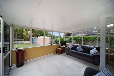 Photo of property in 10 Village Way, Ardmore, Papakura, 2582